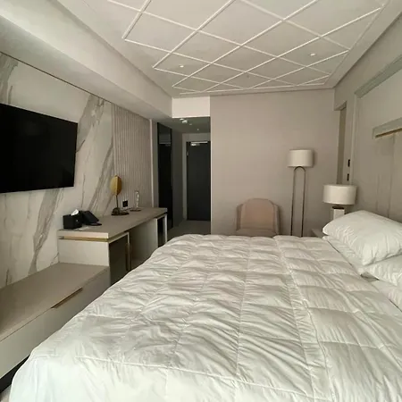 Aparthotel Nordis 20 Deluxe Mamaia Nord 3*